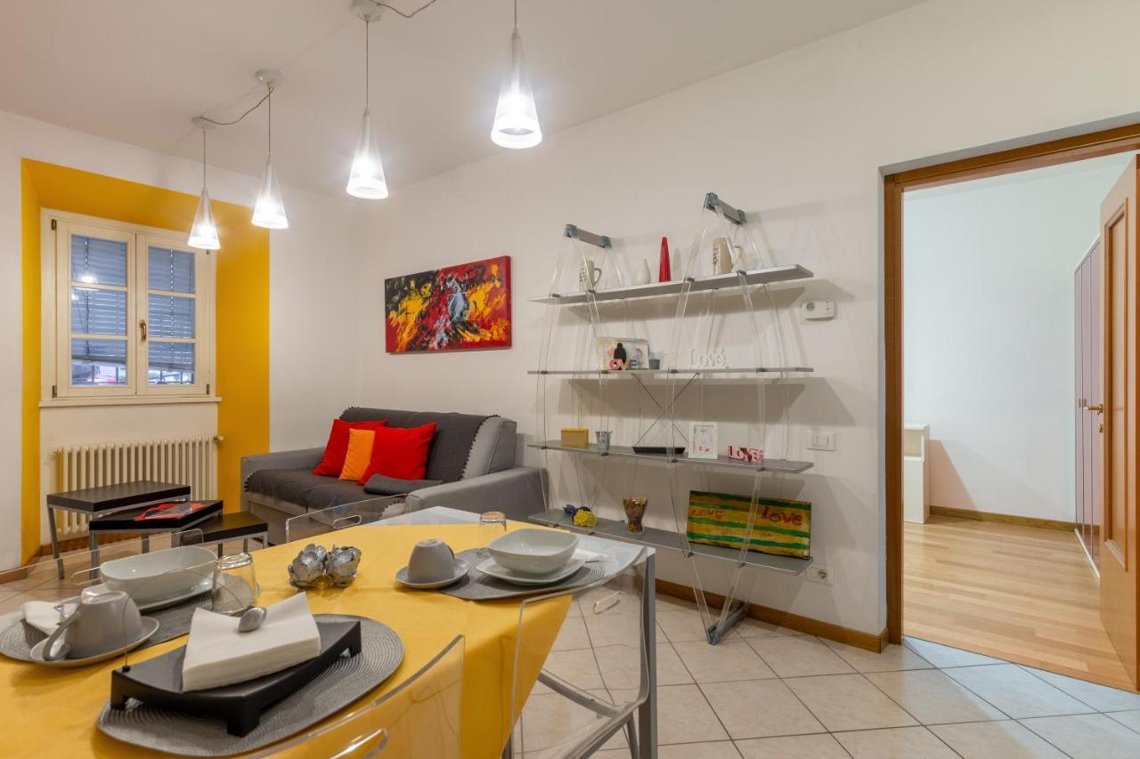 Casa Vacanze Penelope In Centro Storico ตรีเอสเต ภายนอก รูปภาพ